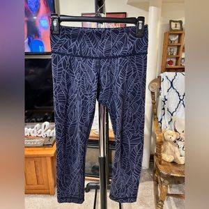 Lululemon short leggings